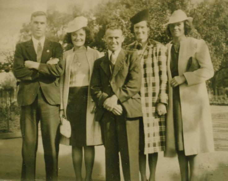 Ann Duggans family Melbourne WW2