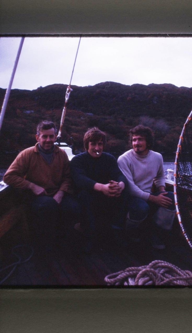 Lying in loch Ned